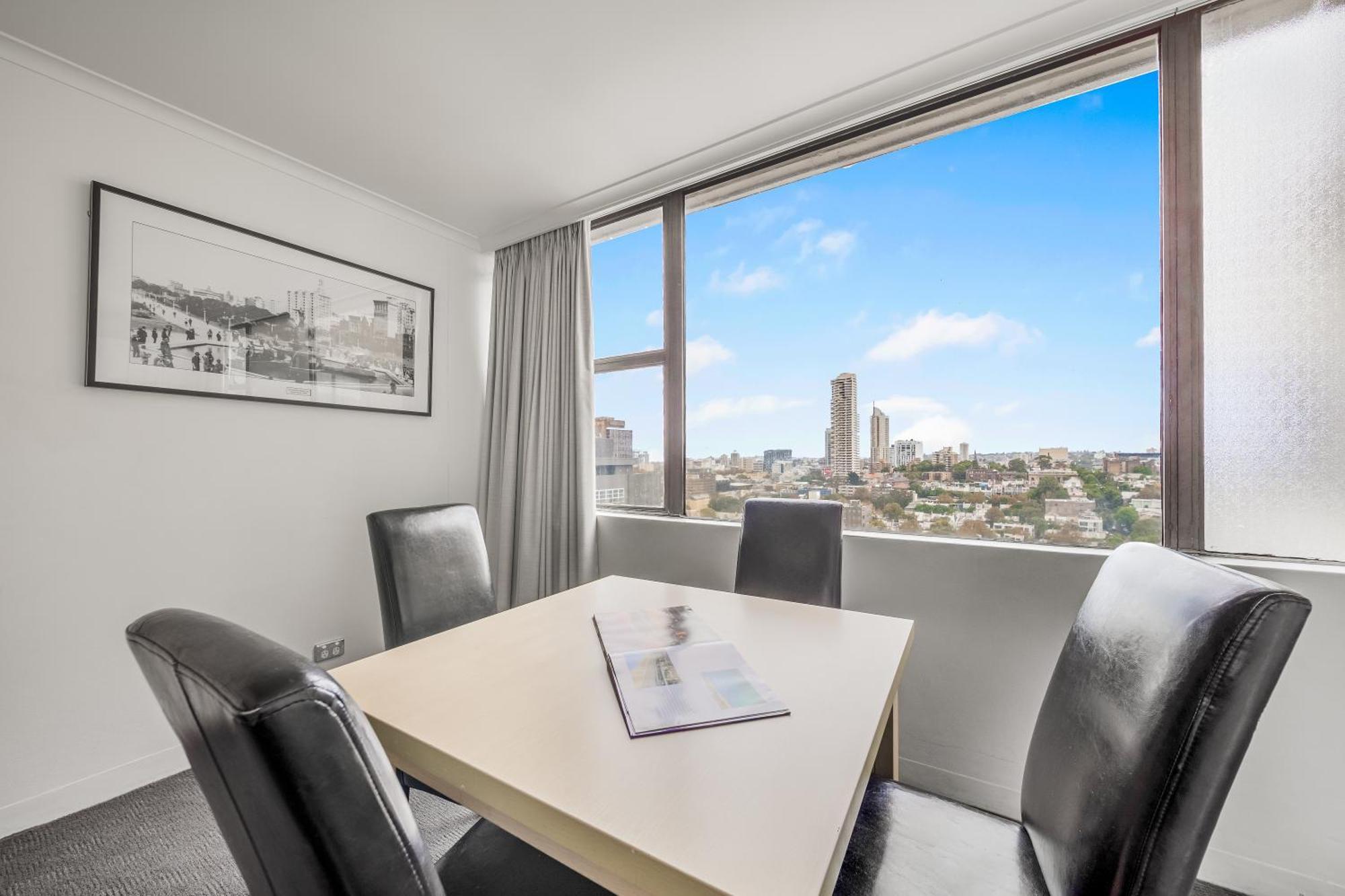 Oaks Sydney Hyde Park Suites エクステリア 写真